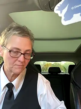 Snapshot of Curvy-Jinx chatting on November 2025 11:02:02 AM Curvy-Jinx online show from November 2025 11:02:02 AM