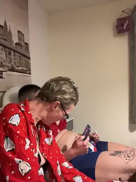 Snapshot of Curvy-Jinx chatting on December 2025 08:36:02 PM Curvy-Jinx online show from December 2025 08:36:02 PM