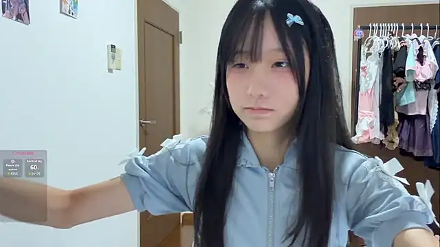 Snapshot of xiaoxia_baby chatting on August 2026 01:13:01 PM xiaoxia baby online show from August 2026 01:13:01 PM