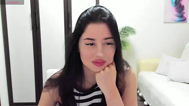 Snapshot of meowallen chatting on October 2025 01:32:02 PM meowallen online show from October 2025 01:32:02 PM