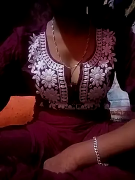 Snapshot of sakshi5533 chatting on September 2025 07:38:01 PM sakshi5533 online show from September 2025 07:38:01 PM