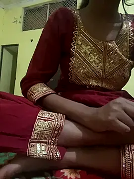 Snapshot of sakshi5533 chatting on October 2025 05:19:01 PM sakshi5533 online show from October 2025 05:19:01 PM