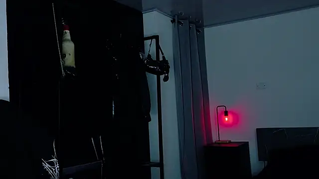 Angelabl0odborne online show from March 2026 11:05:01 PM