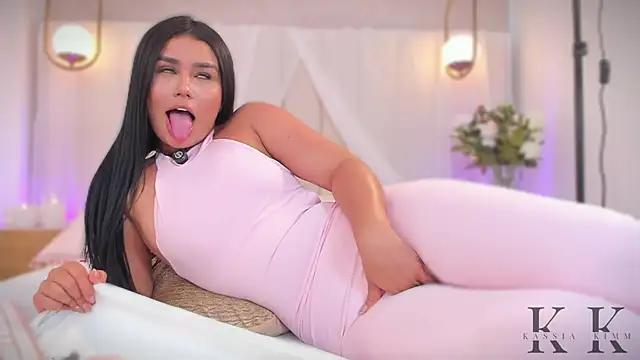 kassia kim online show from March 2026 07:26:02 AM