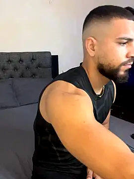 vincentjaxon online show from September 2025 11:37:01 AM