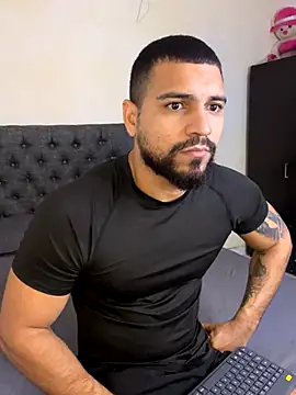 vincentjaxon online show from October 2025 11:31:02 AM