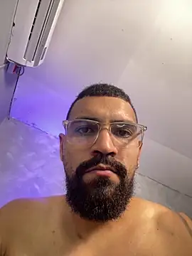 vincentjaxon online show from April 2026 06:45:01 PM