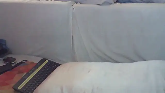 Snapshot of Luv2SuckBWC92 chatting on September 2025 05:02:01 PM Luv2SuckBWC92 online show from September 2025 05:02:01 PM