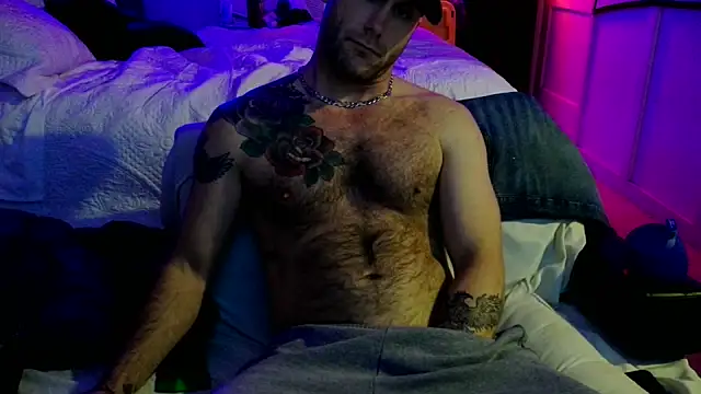 Snapshot of Luv2SuckBWC92 chatting on September 2025 09:03:01 AM Luv2SuckBWC92 online show from September 2025 09:03:01 AM