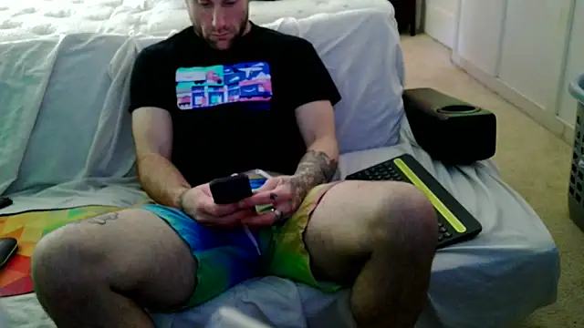 Snapshot of Luv2SuckBWC92 chatting on October 2025 04:48:02 PM Luv2SuckBWC92 online show from October 2025 04:48:02 PM