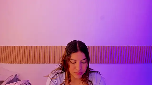 OliviaSweett online show from November 2025 07:14:01 PM