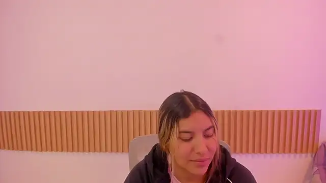 OliviaSweett online show from July 2026 08:22:01 PM