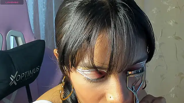 MelanyOconner online show from September 2025 03:38:02 PM