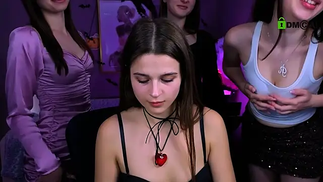 Snapshot of nekky_mouse chatting on October 2025 08:32:01 PM nekky mouse online show from October 2025 08:32:01 PM