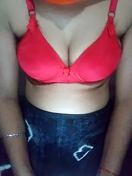 Snapshot of LAKSHMI_B chatting on September 2025 12:24:02 AM LAKSHMI B online show from September 2025 12:24:02 AM