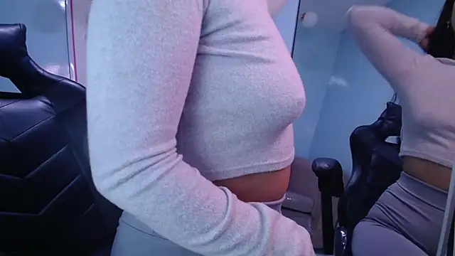 victoria hernandez t  online show from September 2025 01:05:01 PM