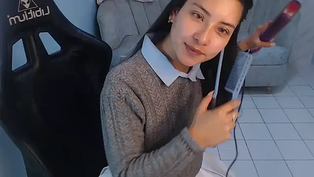 victoria hernandez t  online show from April 2026 01:09:02 PM