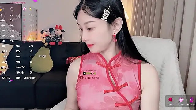 Xiatian520  online show from February 2026 01:07:01 PM