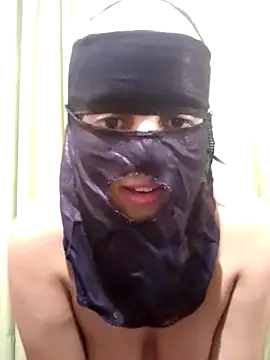 yaSsmin boobs online show from November 2025 09:15:01 PM