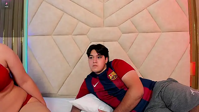 EmilyANDrew  online show from November 2025 05:06:01 AM