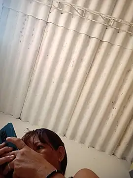 marinita13 online show from February 2026 05:38:01 PM