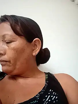 marinita13 online show from February 2026 09:46:01 PM