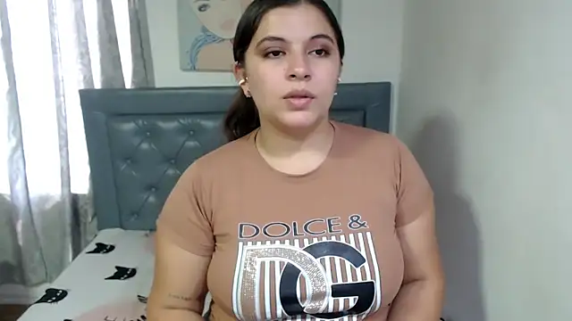 sarah aguilar online show from March 2026 06:22:02 PM