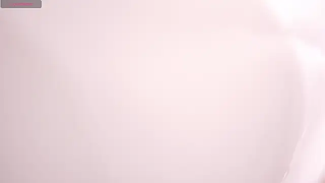 Ariaa Isabell online show from November 2025 06:18:01 PM