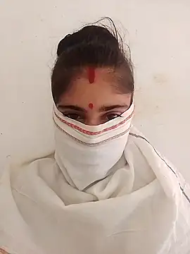 Snapshot of Suhani_cuty chatting on September 2025 06:50:01 AM Suhani cuty online show from September 2025 06:50:01 AM