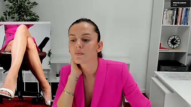 Snapshot of LegswAttitude chatting on October 2025 07:41:01 AM LegswAttitude online show from October 2025 07:41:01 AM