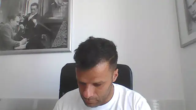 Snapshot of FROCETTO93 chatting on June 2026 11:10:01 AM FROCETTO93 online show from June 2026 11:10:01 AM
