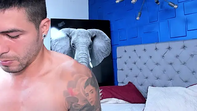 andres-clark92 online show from September 2025 05:35:02 PM