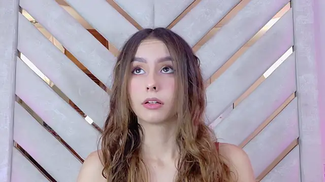 Sarah-Grace online show from April 2026 12:43:02 AM