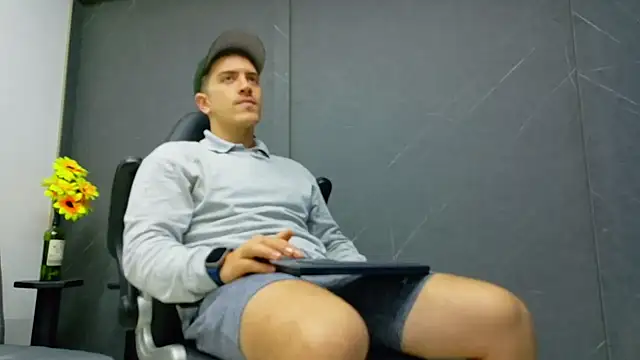 ALANNFERRER online show from January 2026 10:29:02 AM