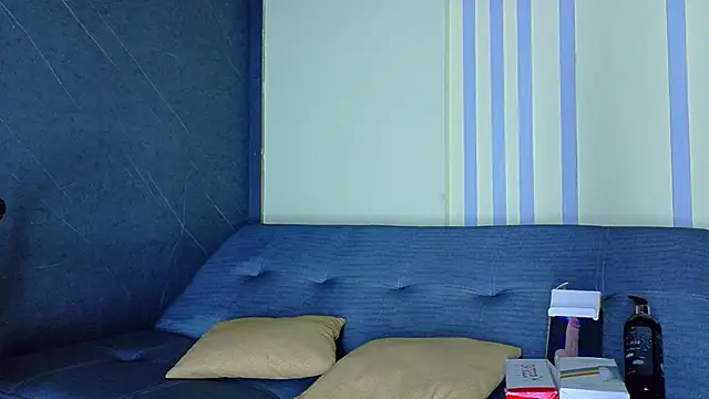 ALANNFERRER online show from April 2026 10:04:02 AM