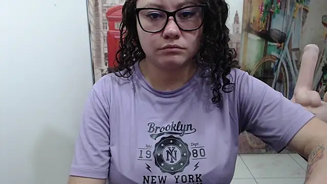 Snapshot of greeneyes_nurse chatting on October 2025 09:59:01 PM greeneyes nurse online show from October 2025 09:59:01 PM