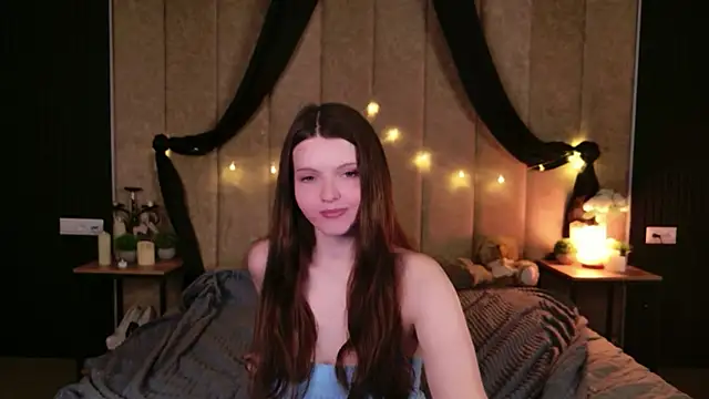 Snapshot of Gaby_Essen chatting on November 2025 08:31:01 PM Gaby Essen online show from November 2025 08:31:01 PM