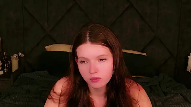 Snapshot of Gaby_Essen chatting on November 2025 08:41:02 PM Gaby Essen online show from November 2025 08:41:02 PM