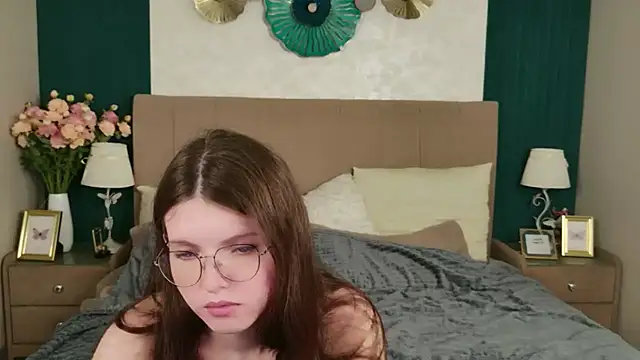 Snapshot of Gaby_Essen chatting on November 2025 08:30:01 PM Gaby Essen online show from November 2025 08:30:01 PM