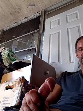 Hungwell1515 online show from December 2025 05:00:01 PM