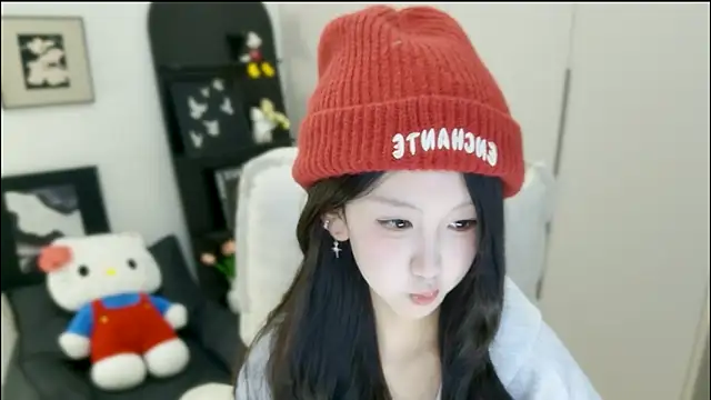 wanzi-1229 online show from November 2025 03:45:01 AM