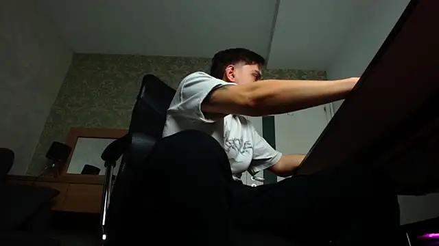 FelixStarkk online show from November 2025 04:58:02 AM