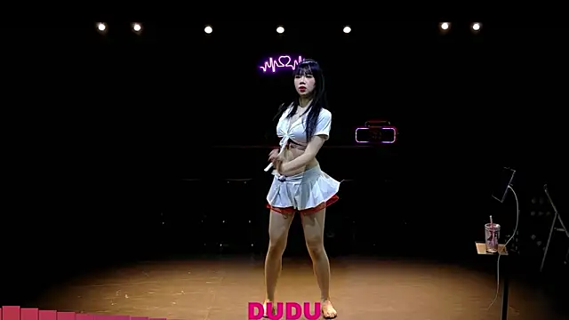 Snapshot of yznt-dudu chatting on September 2025 11:10:01 AM yznt-dudu online show from September 2025 11:10:01 AM