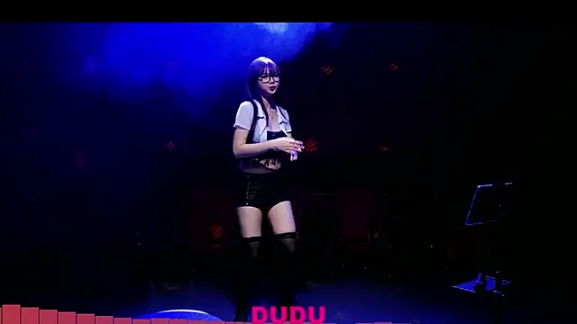 Snapshot of yznt-dudu chatting on September 2025 11:45:02 AM yznt-dudu online show from September 2025 11:45:02 AM