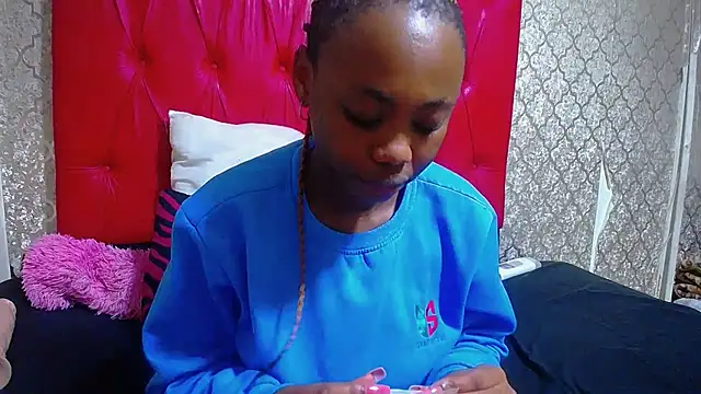 ItsMsBankss02 online show from November 2025 07:25:01 PM