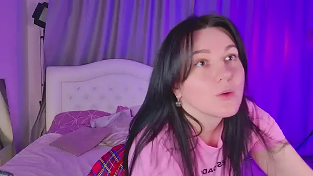 love me  tonight  online show from January 2026 11:32:02 PM