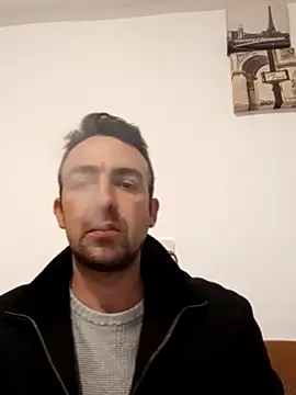 Snapshot of PopaOctavian chatting on October 2025 10:11:01 PM PopaOctavian online show from October 2025 10:11:01 PM