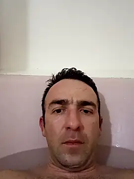 Snapshot of PopaOctavian chatting on October 2025 04:53:02 PM PopaOctavian online show from October 2025 04:53:02 PM