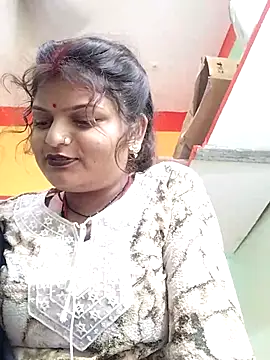 Hot mirchjii online show from November 2025 03:44:02 PM