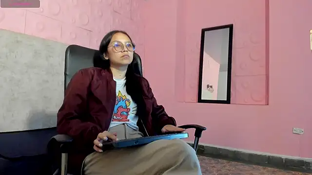 katalina07 1 online show from April 2026 02:34:02 PM
